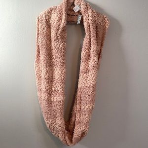 NWT urban outfitters Rose colored infinity scarf